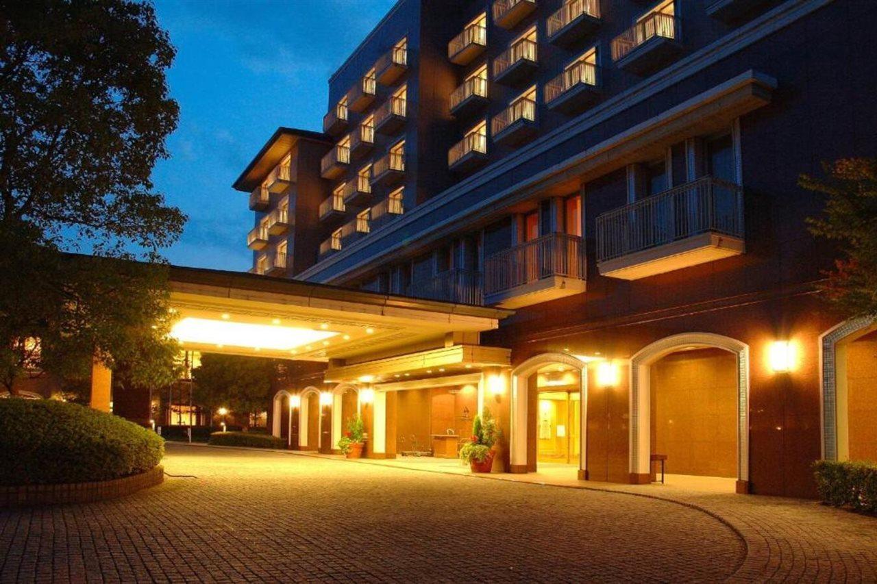 Okura Akademia Park Hotel Kisarazu Exterior photo