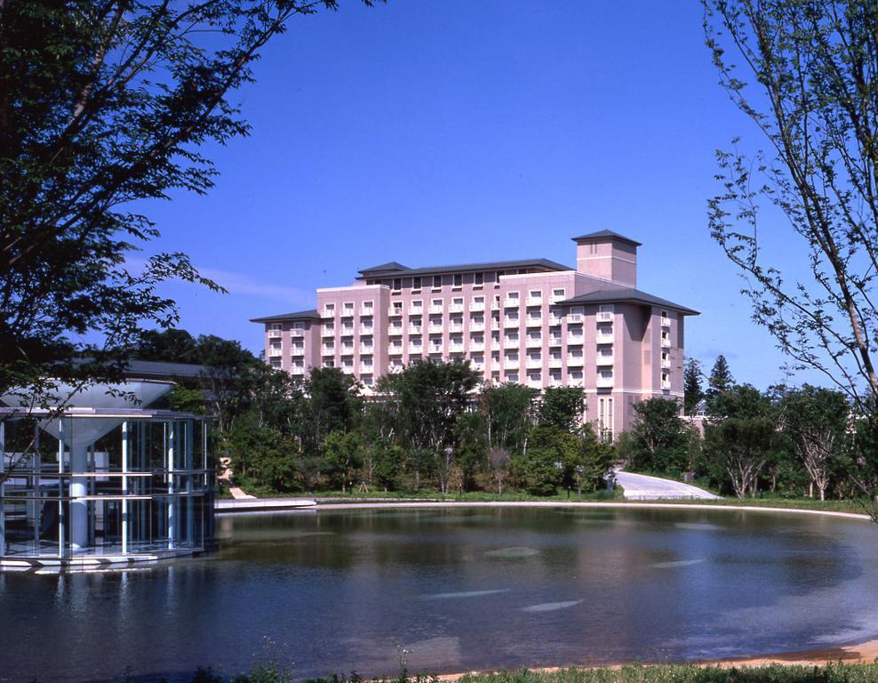 Okura Akademia Park Hotel Kisarazu Exterior photo