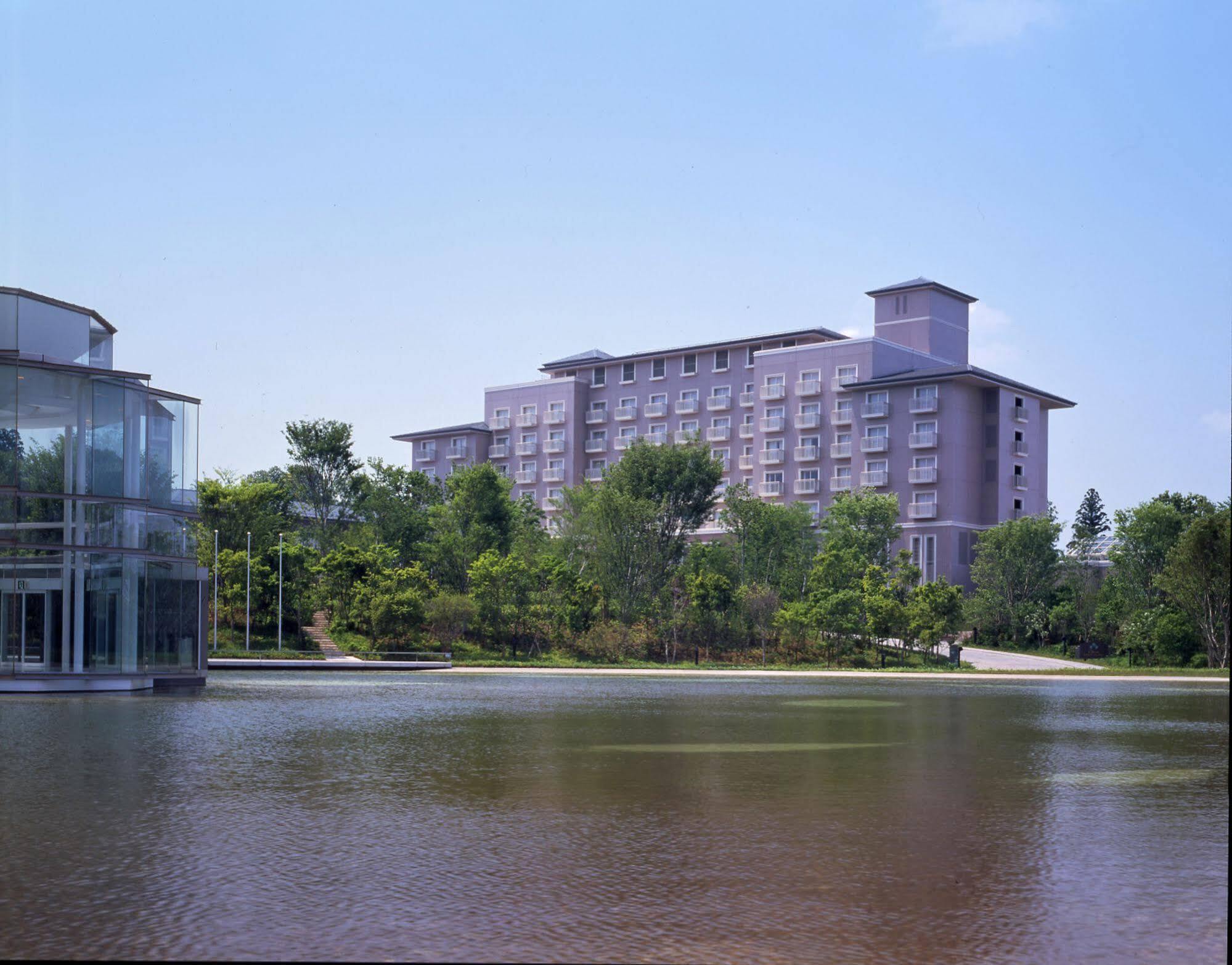 Okura Akademia Park Hotel Kisarazu Exterior photo